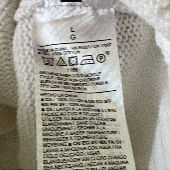 OLD NAVY Women’s American Flag Cotton Crewneck Boxy Sweater | Ivory | Size Large - Picture 7 of 8